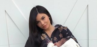Kylie-Cradles-Daughter-Stormi-tsb.com.ng
