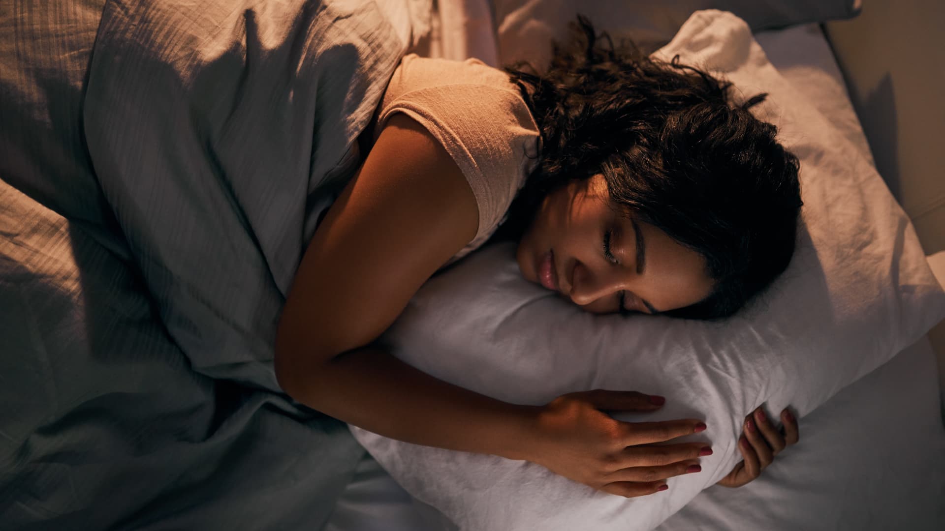 Sleeping more than nine hours increases risks of infections