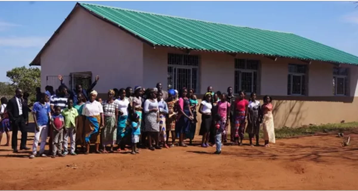 Drama as Nigerian pastor builds church on land he borrowed from woman for 3-days revival