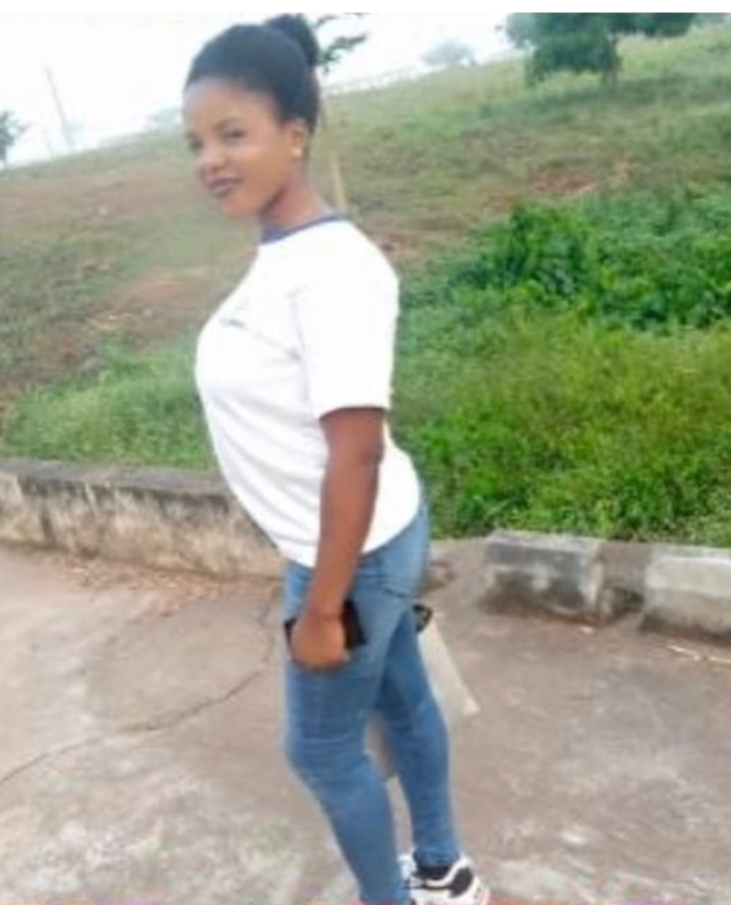 Actress Carol King calls out her househelp, Glory Effiong who allegedly stole her $700 and €40