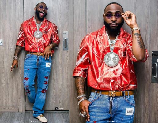 “Make Nobody Beg Me” Davido Issues Stern Warning Amidst Ongoing Debt Scandal
